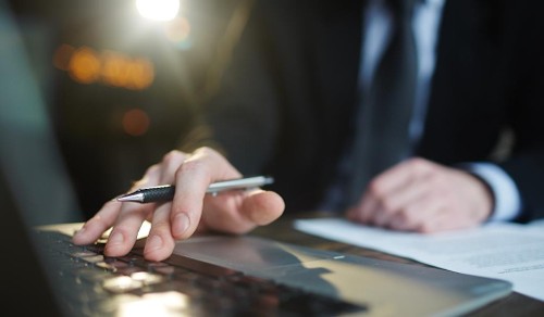 Mehr Informationen zum Thema: 'EMPLOYMENT'